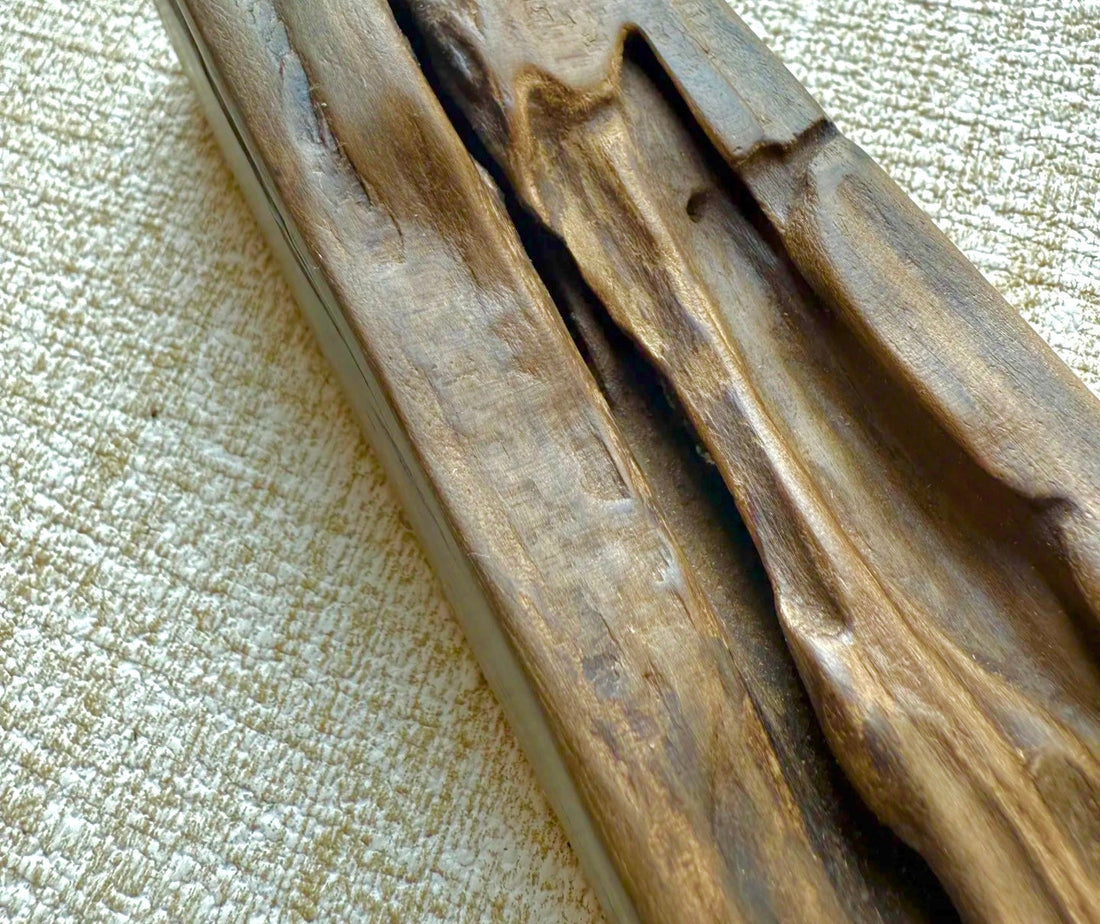 What Does Sandalwood Smell Like? A Scent of Stillness and Warmth